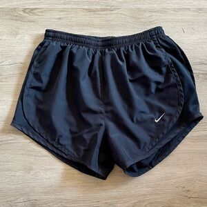 Women’s NIKE XS